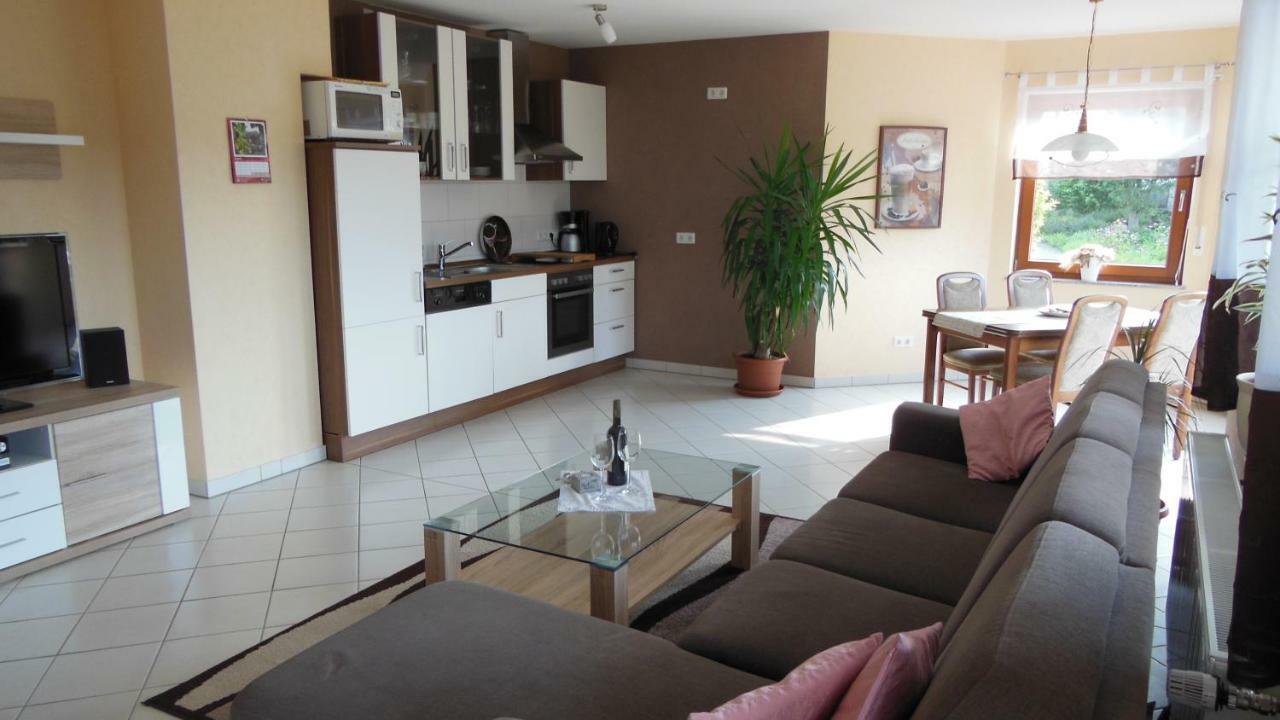 Ferienwohnung Basche Oberzissen 外观 照片